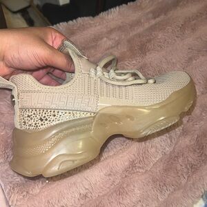 Steve Madden Tan Maxima Sneakers